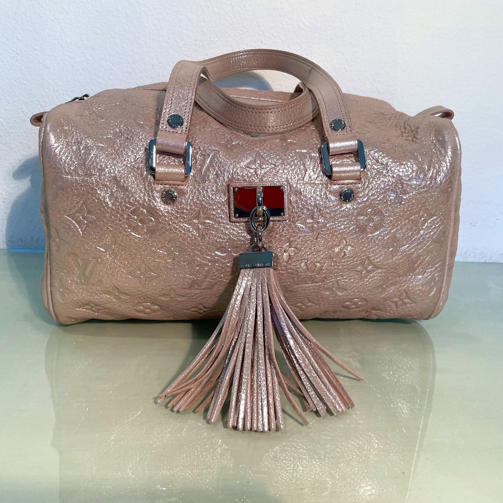 Louis Vuitton Monogram Shimmer Comète in Silver